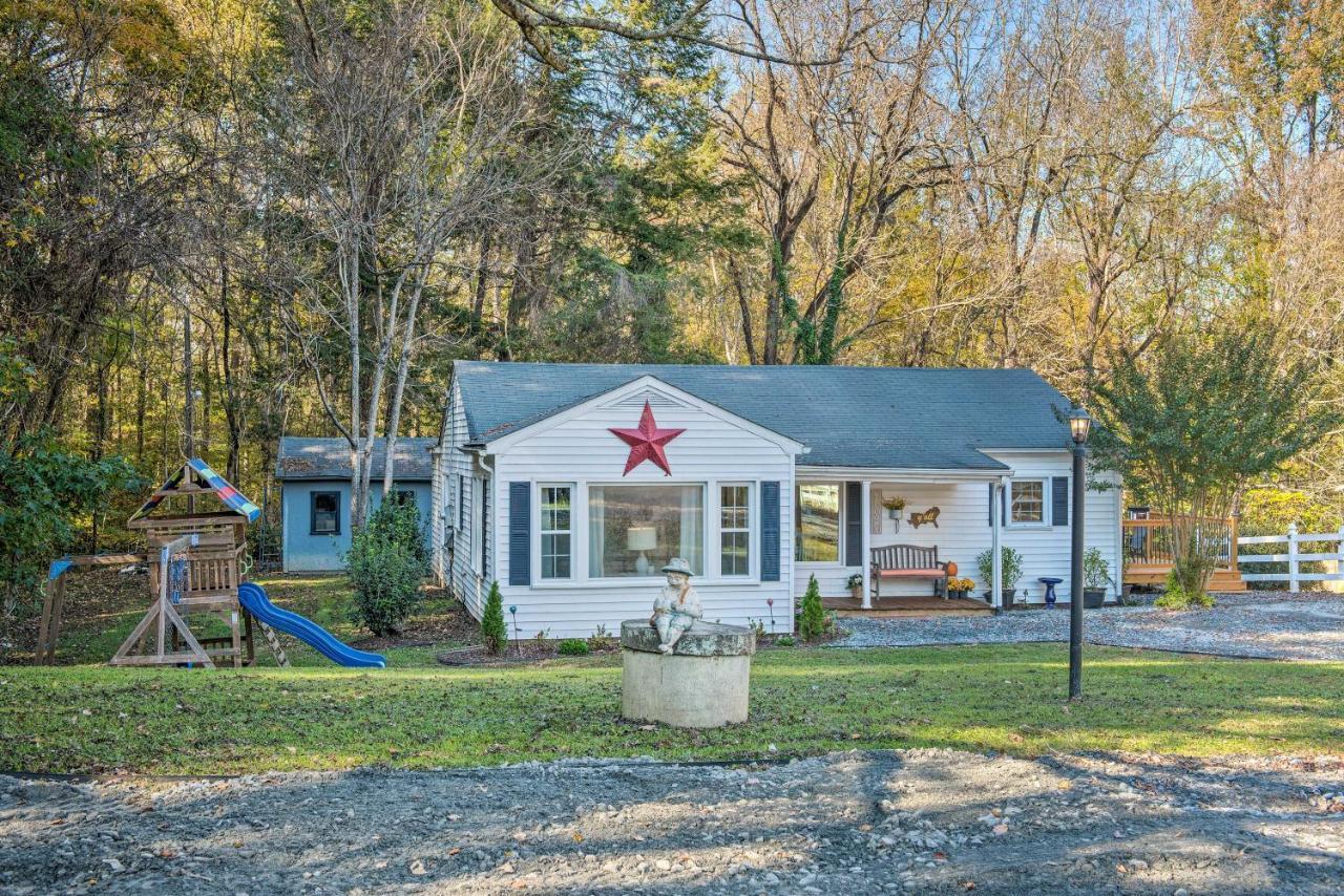 Peaceful Renovated Home With Deck On Half Acre! Asheboro Extérieur photo