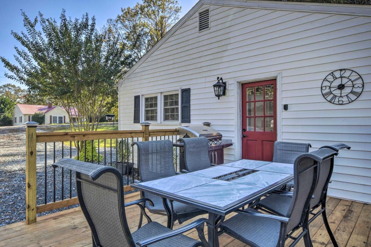 Peaceful Renovated Home With Deck On Half Acre! Asheboro Extérieur photo