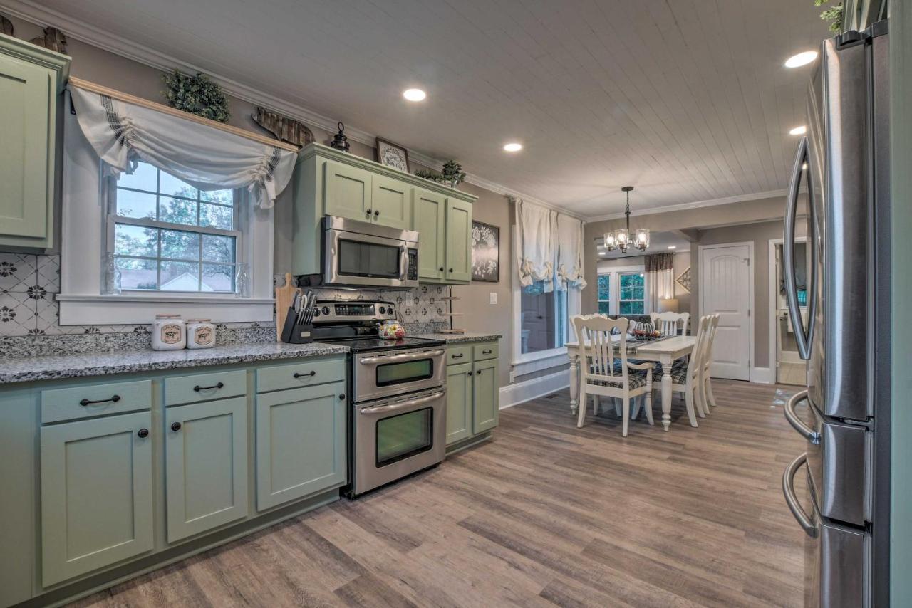 Peaceful Renovated Home With Deck On Half Acre! Asheboro Extérieur photo