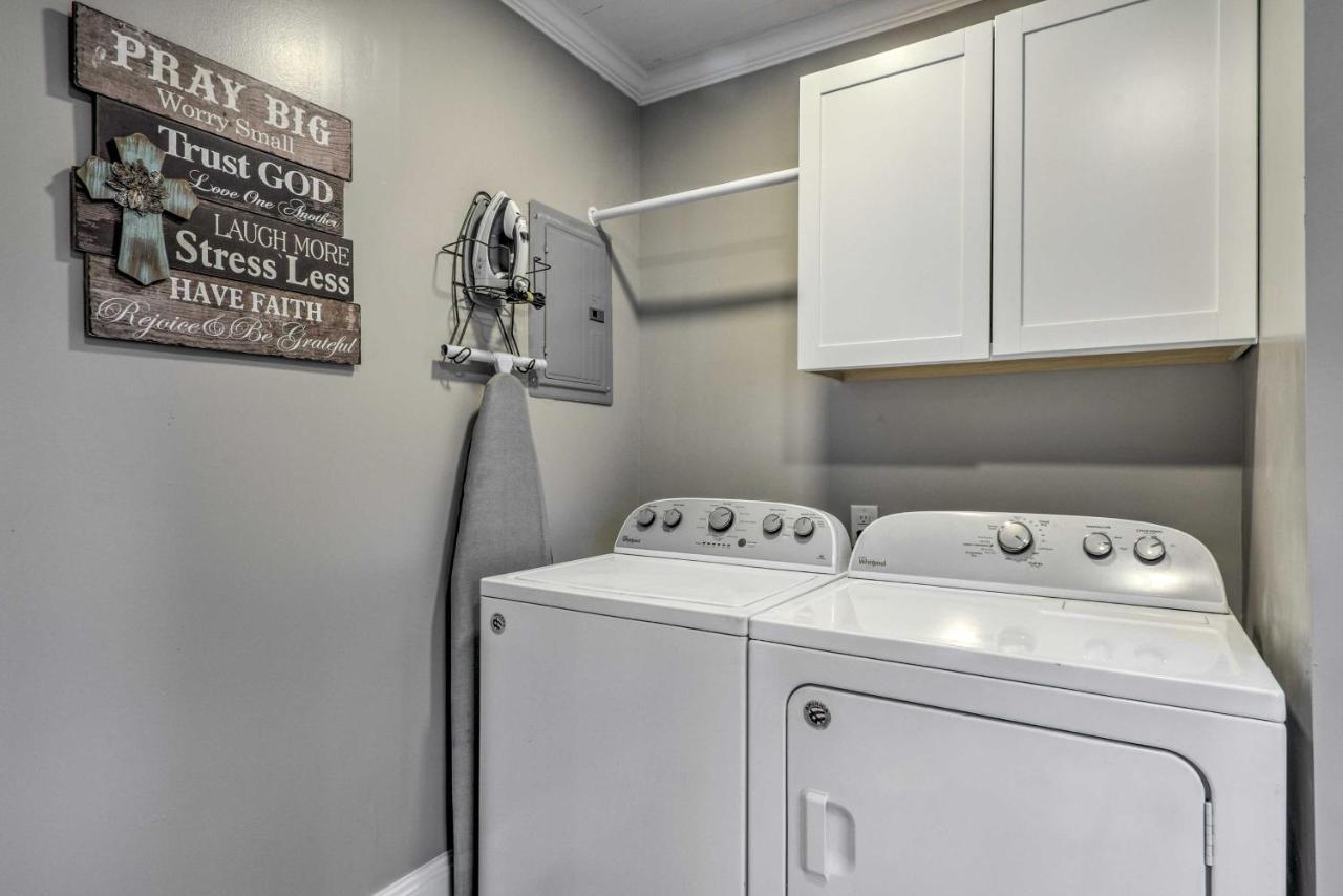 Peaceful Renovated Home With Deck On Half Acre! Asheboro Extérieur photo